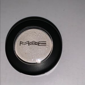 MAC Cosmetics Makeup - Mac eyeshadow MAC Cosmetics Makeup - Mac eyeshadow